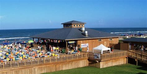 Clayton's beach bar - You can have food and drinks on the beachfront decks, dance to live music, play volleyball on the sand, and ride the banana boats all at Clayton’s Beach Bar. Bahia Mar Condominiums is also just 3/4 of a mile away from the South Padre Island Birding and Nature Center and Alligator Sanctuary.